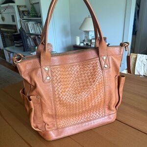 Nena & Co Full TPB Woven Moroccan Leather